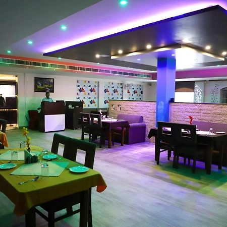Grace Hotel Karnal Ngoại thất bức ảnh