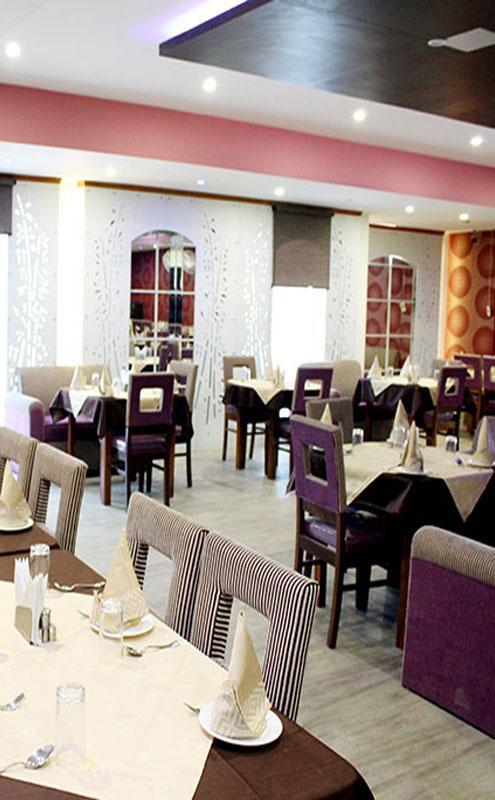 Grace Hotel Karnal Ngoại thất bức ảnh